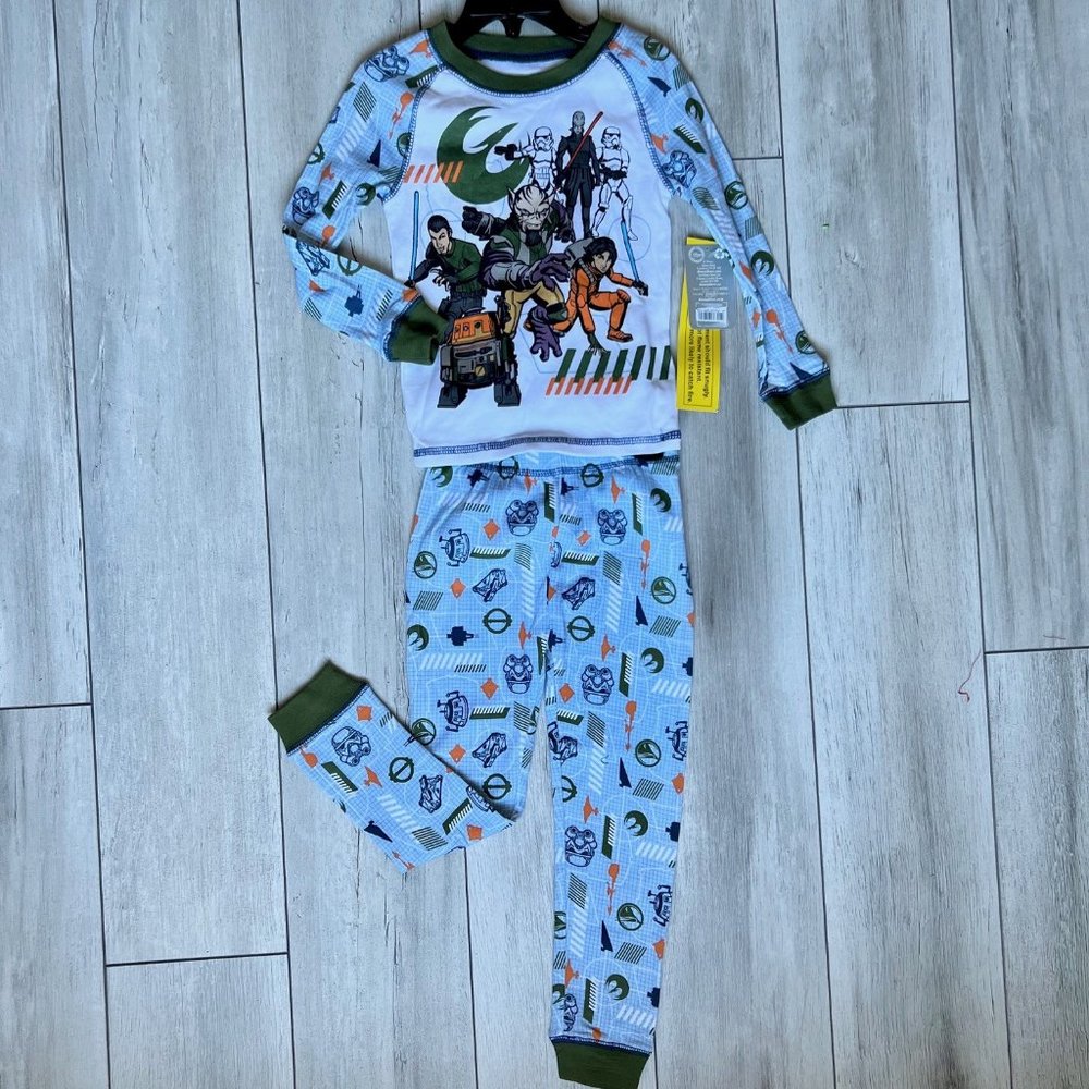 Disney Boys Star Wars pajamas set SIZE 4
